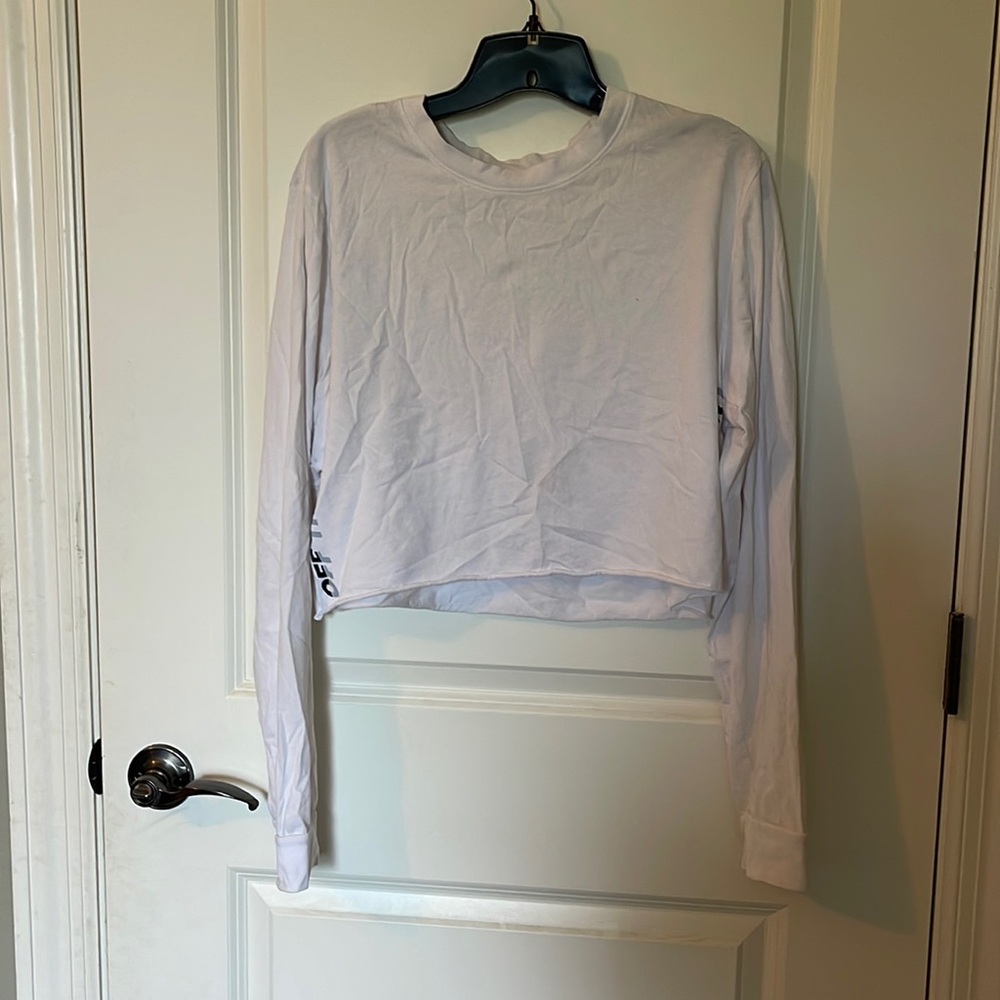 Vans cropped long-sleeve tee EUC
